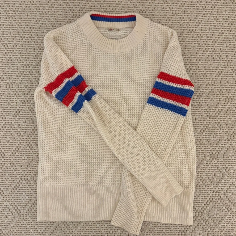Faherty Waffle Sweater - Picture 6 of 7